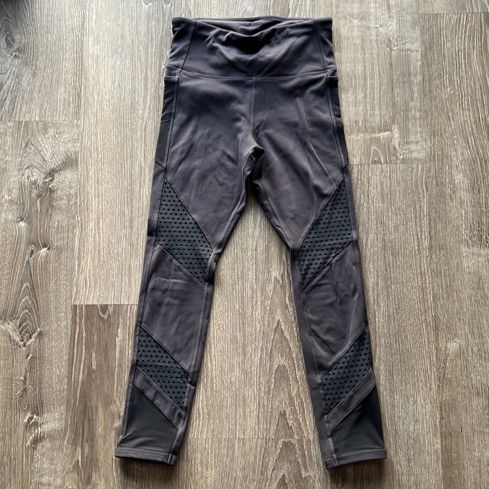 Uniquely Lorna Jane Size Small Grey Mesh Leggings